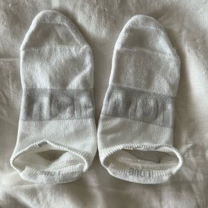 Lululemon powerstride sock M